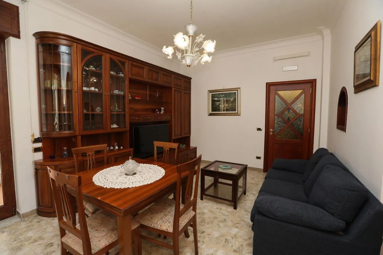 アパート New! Casa Anna Sets In The Heart Of Amalfiアパートメント イタリア